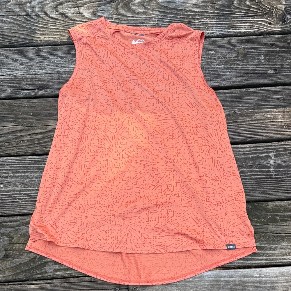 REI Women's sleeveless Tee